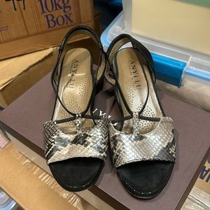 Anyi Lu size 36 wedge sandals
